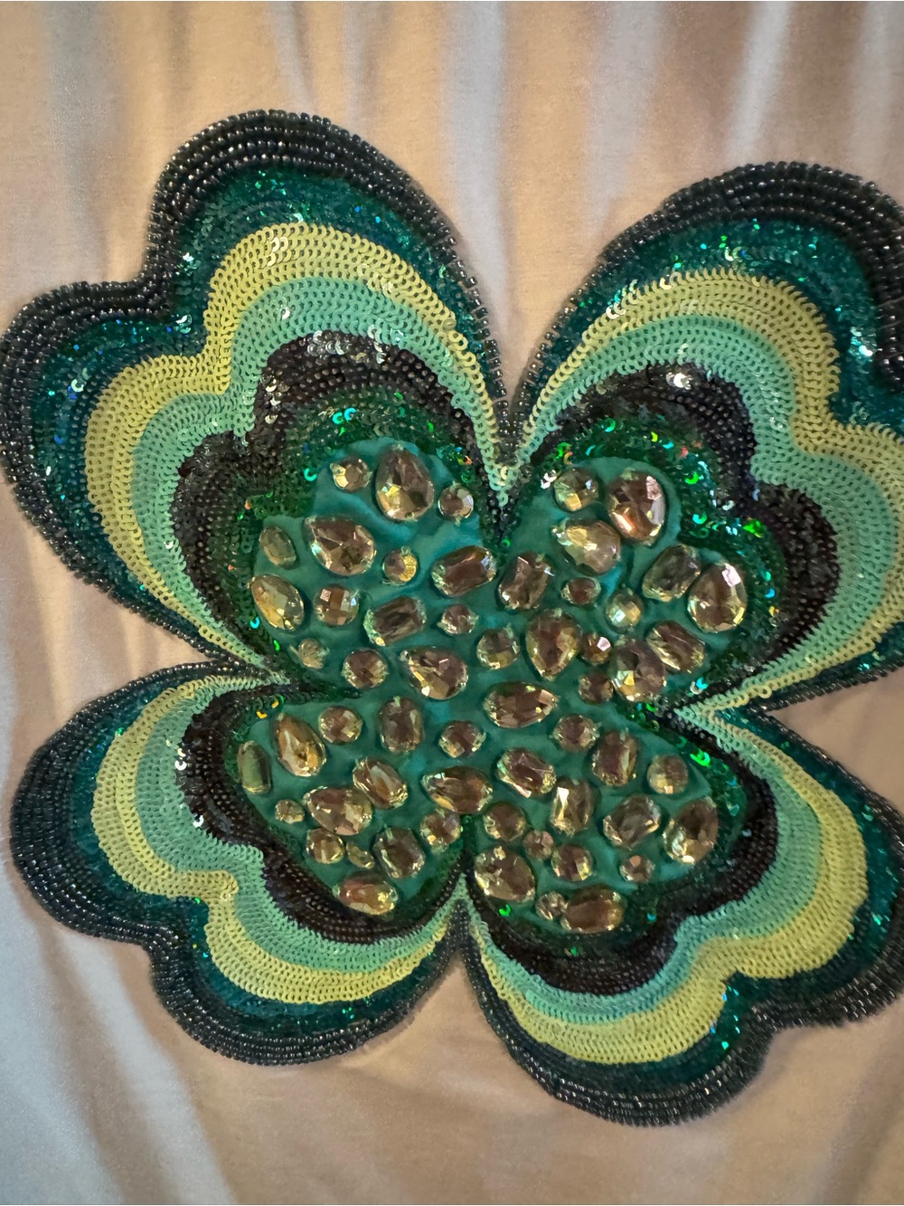 NWOT Queen of Sparkles Women's Green Embellished Clover Tee - Picture 2 of 5